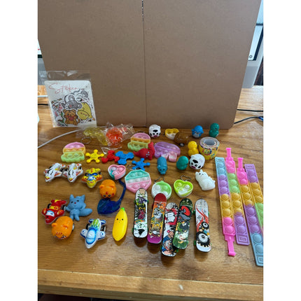 117-Piece Party Favor Toy Assortment Bundle – Bulk Goodie Bag Toys / Classroom